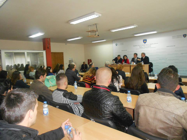 Vizitë studentëve dhe pedagogëve të Departamentit "Qeverisje, Politika dhe Komunikim" në Prishinë dhe Prizren