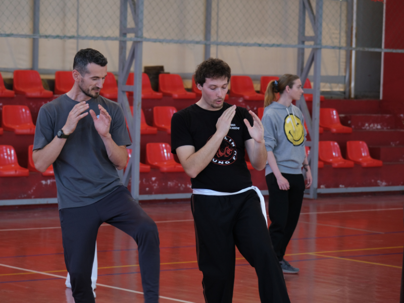 Fuqia e disiplinës dhe ekuilibrit – Eksperienca Shaolin Kung Fu në Universitetin Barleti.