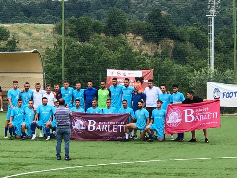 Kupa e vendit të parë rrëmbehet nga meritat e futbollistëve Barletas