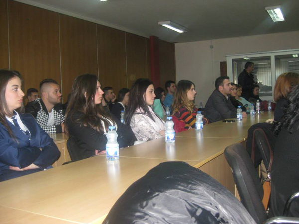 Vizitë studentëve dhe pedagogëve të Departamentit "Qeverisje, Politika dhe Komunikim" në Prishinë dhe Prizren
