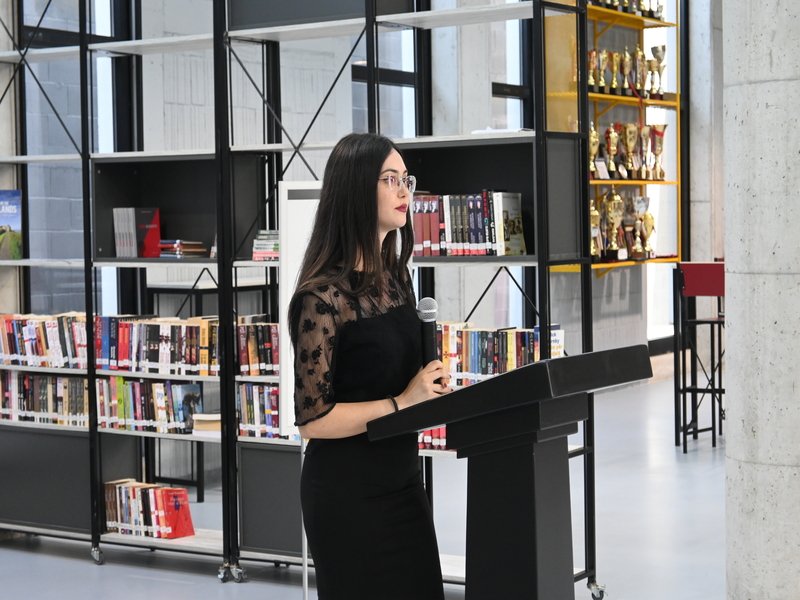 Mbrëmja Poetike ...në emër të demokracisë