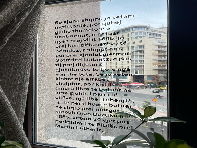 Dhurojmë, shkëmbejmë dhe lexojmë për tu pasuruar në mendje dhe shpirt – Muaji i Librit