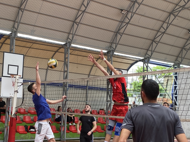 Ndeshje miqësore volejbolli 