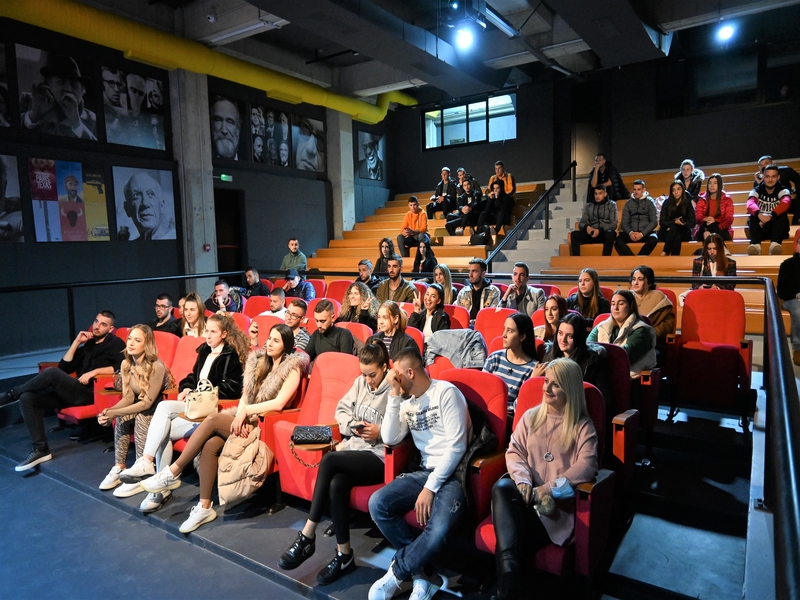 Klubi i Vullnetarëve pjesë e projektit për pastrimin e lumit Erzen