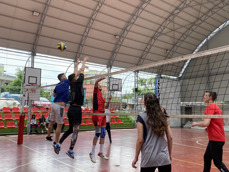 Ndeshje miqësore volejbolli 