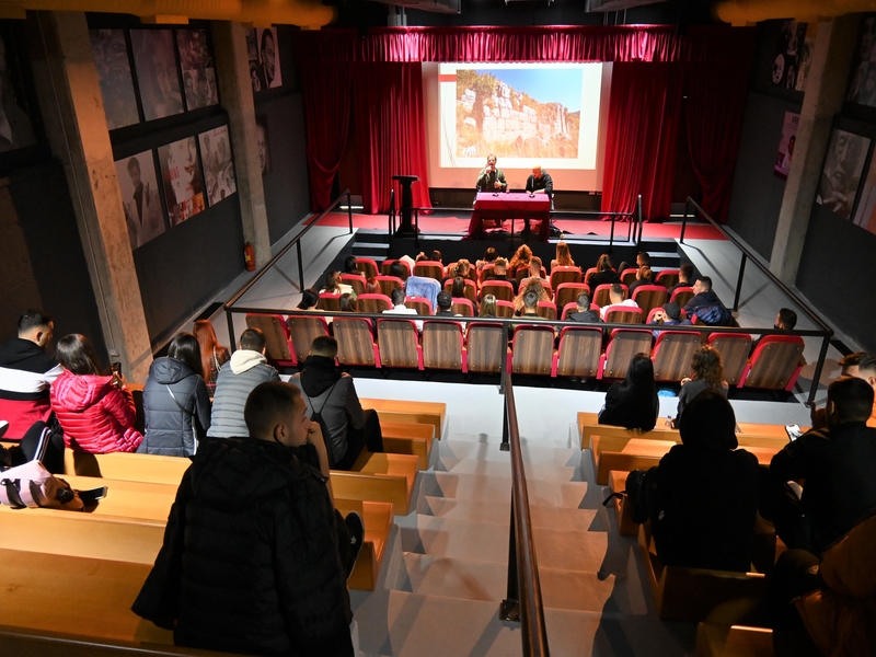 Klubi i Vullnetarëve pjesë e projektit për pastrimin e lumit Erzen