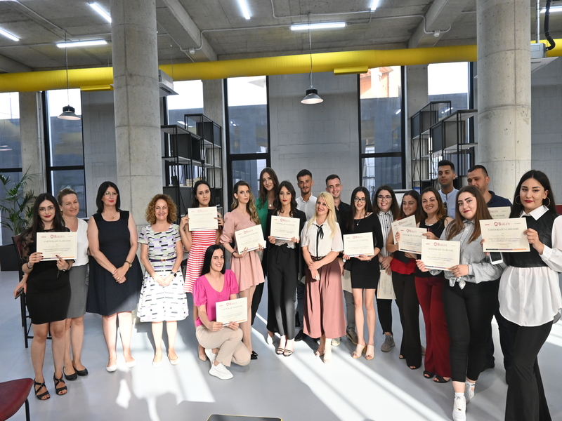 Mbrëmja Poetike ...në emër të demokracisë