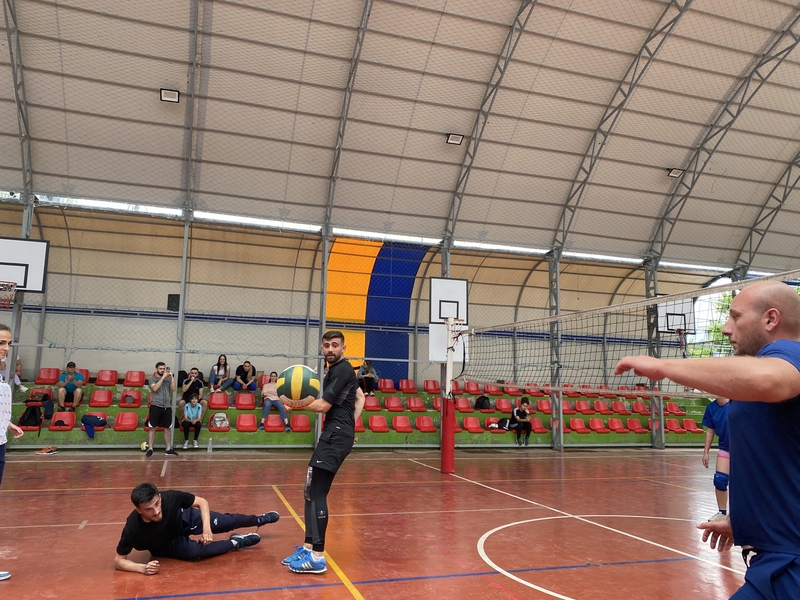 Ndeshje miqësore volejbolli 