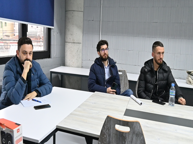 Prezantim online me Dr. Ark. Erblin Berisha