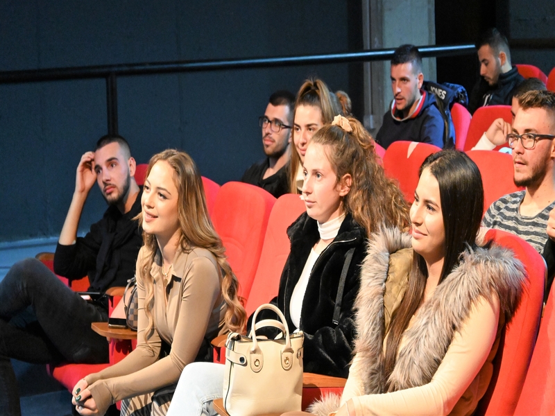 Klubi i Vullnetarëve pjesë e projektit për pastrimin e lumit Erzen
