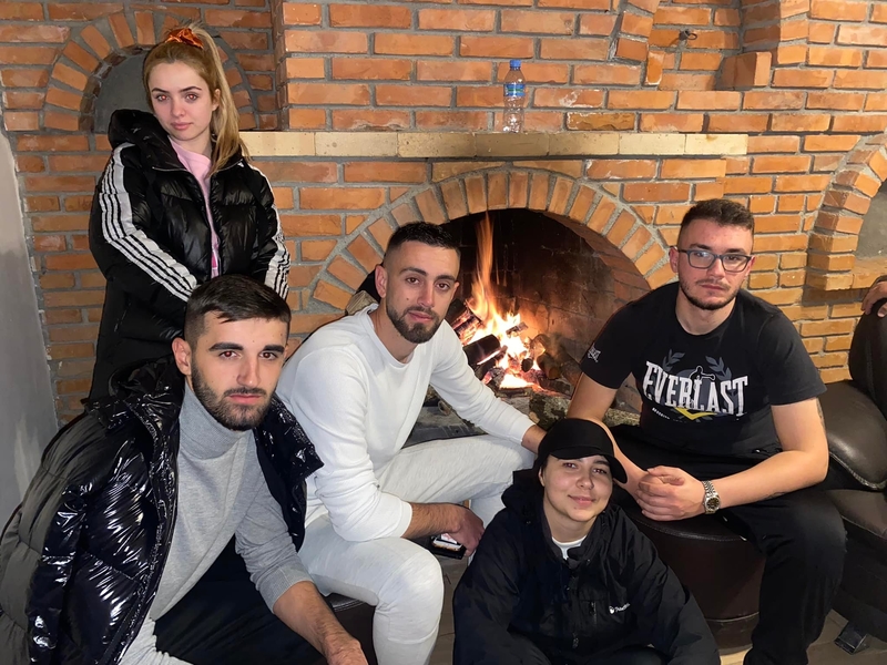 Barletasit udhëtojnë drejt Valbonës dhe Prizrenit