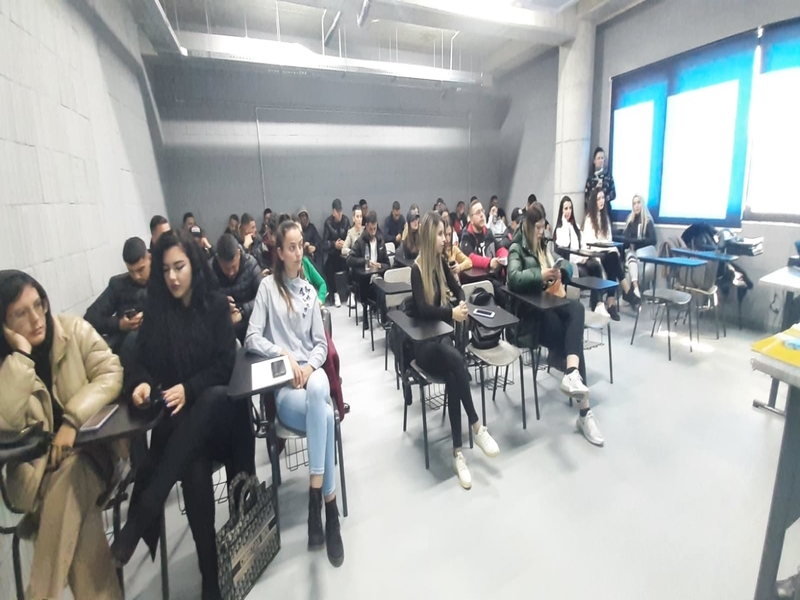 Orientim dhe këshillim për tregun e punës nga ekspertë karriere – Klubi i Karrierës 
