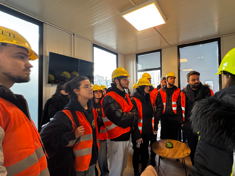 Vizita e Studentëve të Arkitektures në Kantierin e 