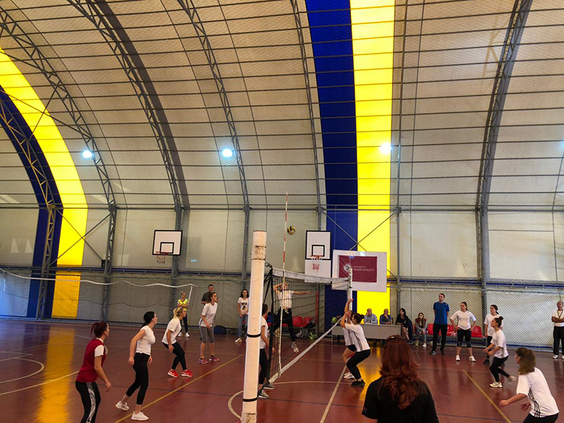 BASHKË në sport ! Aktivitet sportiv me nxënësit e shkollës së mesme Ismail Qemali.