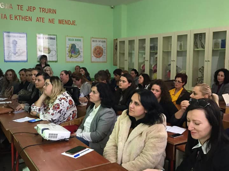 Trajnimi i parë për punonjësit arsimor në Fier