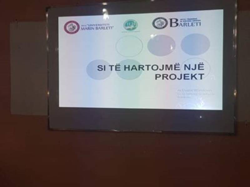 Detyrimi ligjor për trajnimet e formimit të vazhdueshëm të mësuesve