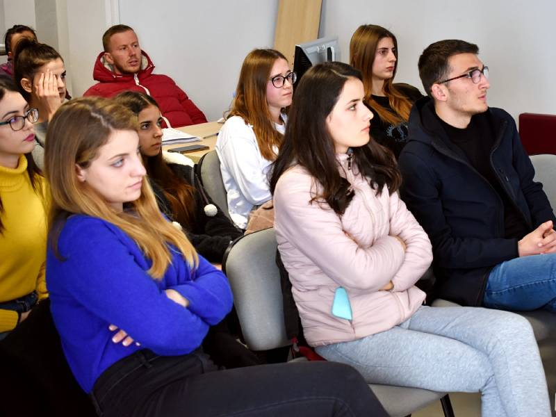 Klubi i Ligjit në Universitetin Barleti