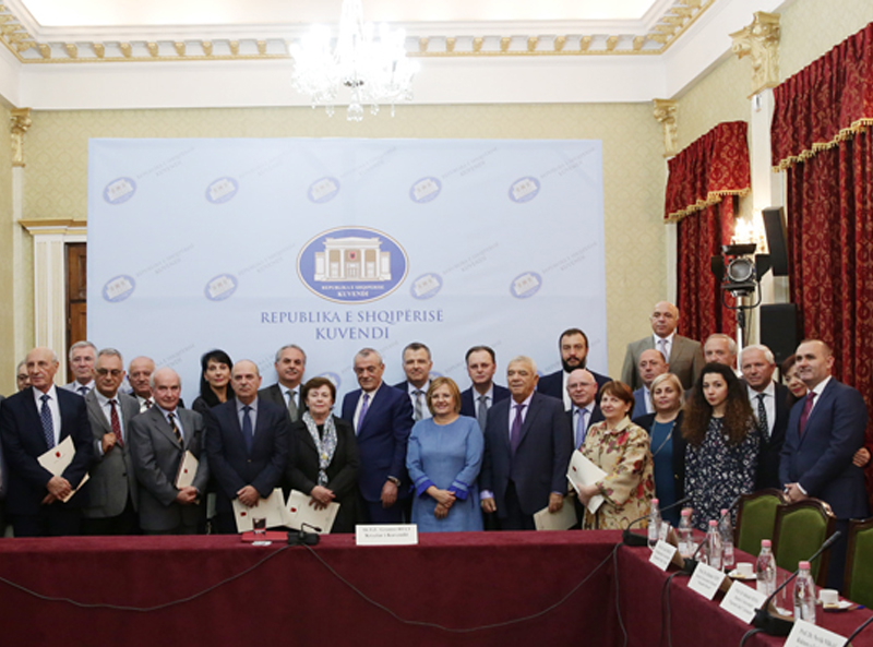 Kryetari i Kuvendit, z. Gramoz Ruçi, nënshkroi marrëveshjet e bashkëpunimit me 24 universitete e qendra kërkimore.