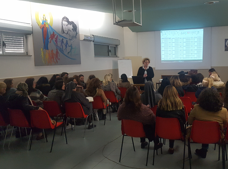 Vijojnë trajnimet e Institutit të Edukimit Barleti