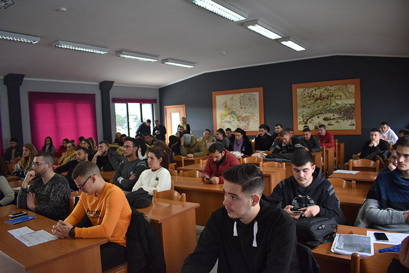 Transformimi i ideve në biznese - Si të ndërtojmë një plan biznesi në 30 min.